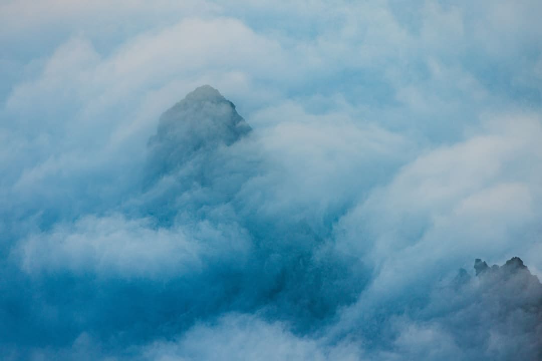雷暴气候隐藏健康要挟！怎么科学避险？专家提示